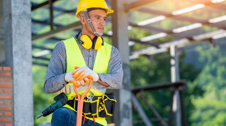 Professional gutter cleaning in Hope, MI